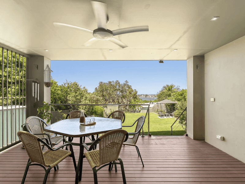 4 Gnarbo Avenue, Carss Park