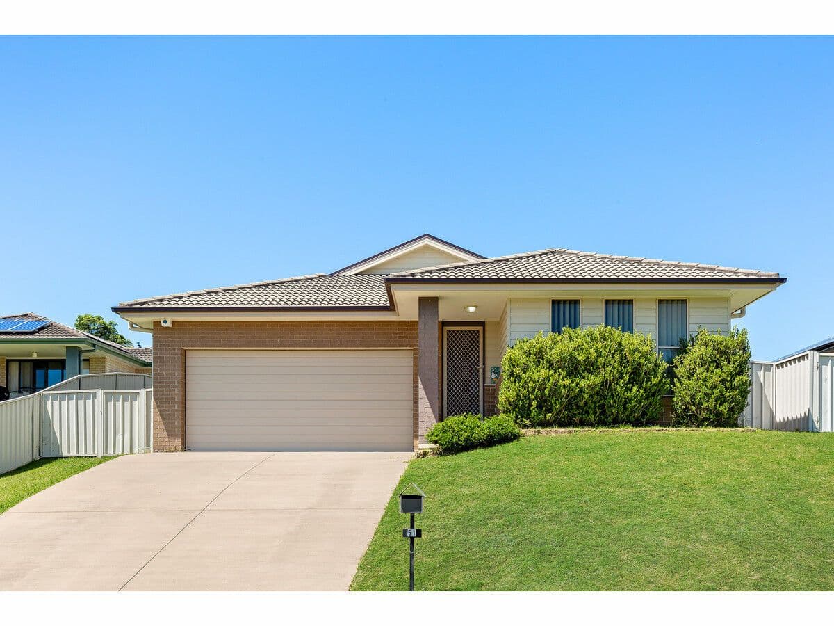 51 EARSWICK CRESCENT