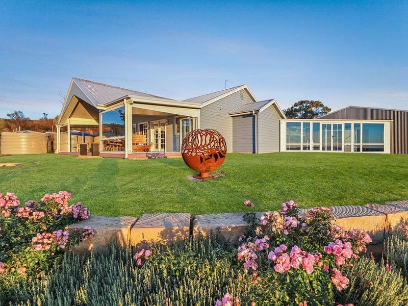 114 Peregrine Road