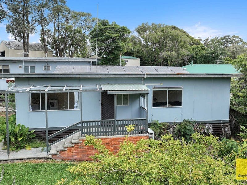18 Winchester Street, Foster