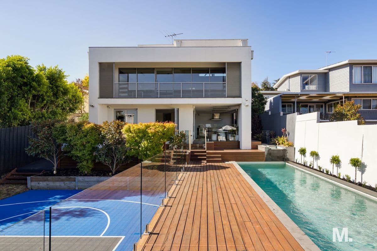 19 Vincent Street