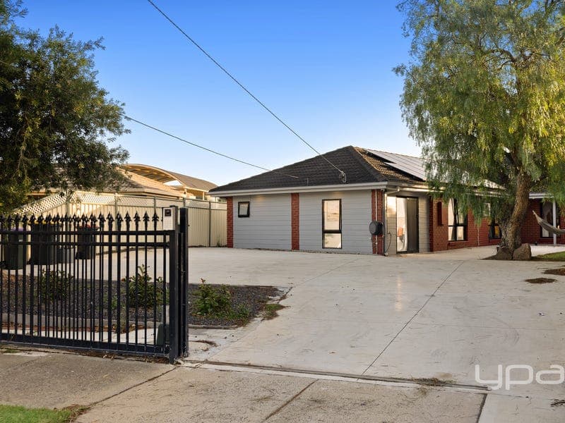 130 Shane Avenue, Seabrook