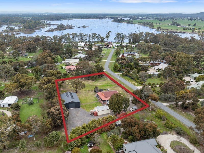 24 Goulburn Views Dr