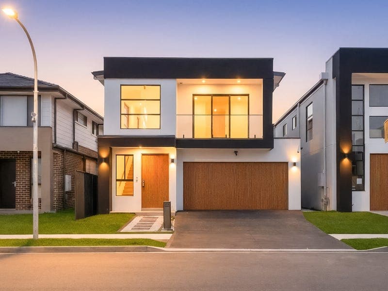 22 PARHELION STREET