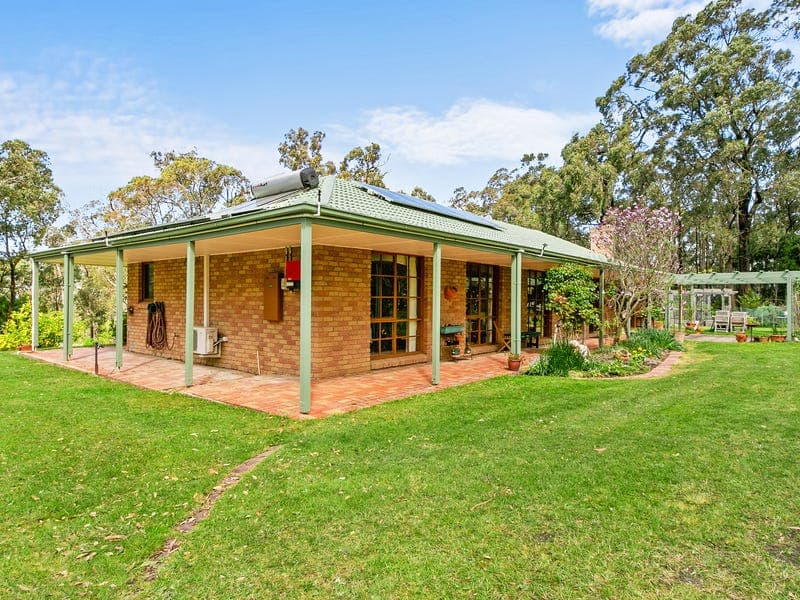 70 Tandara Drive, Glengarry North