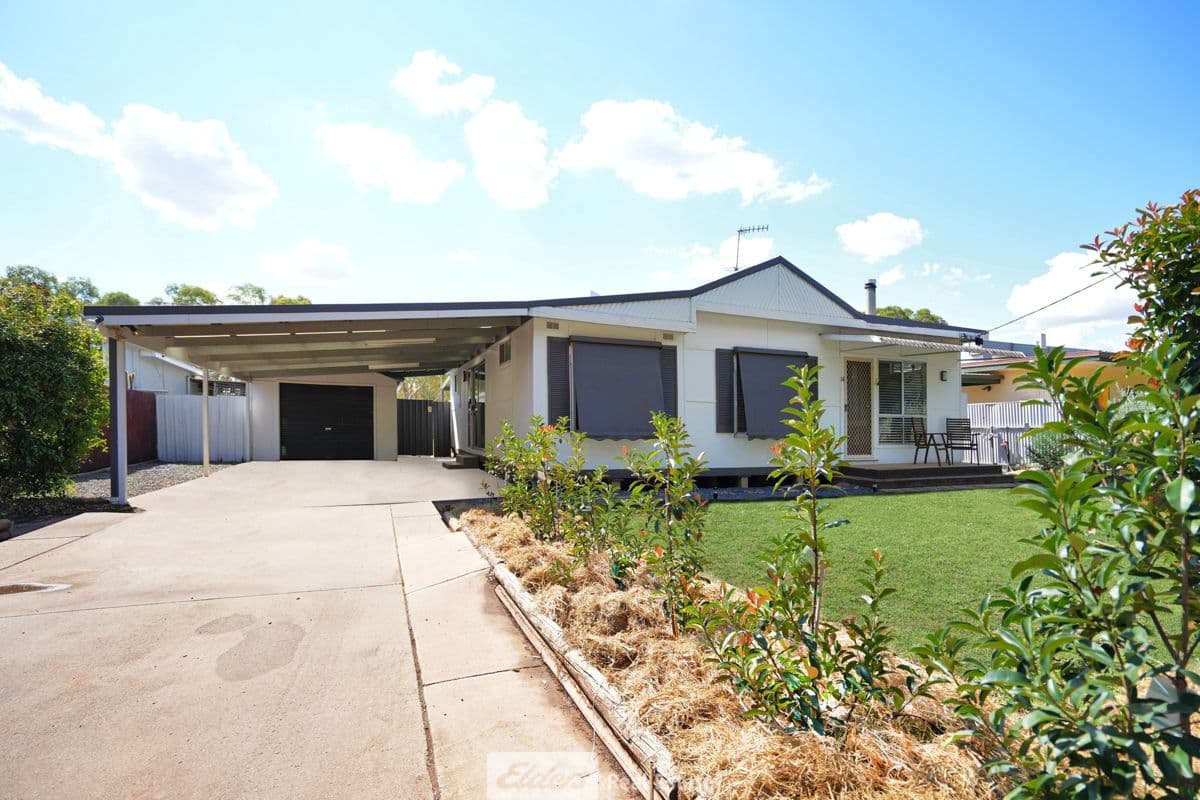 14 RICHARDS STREET