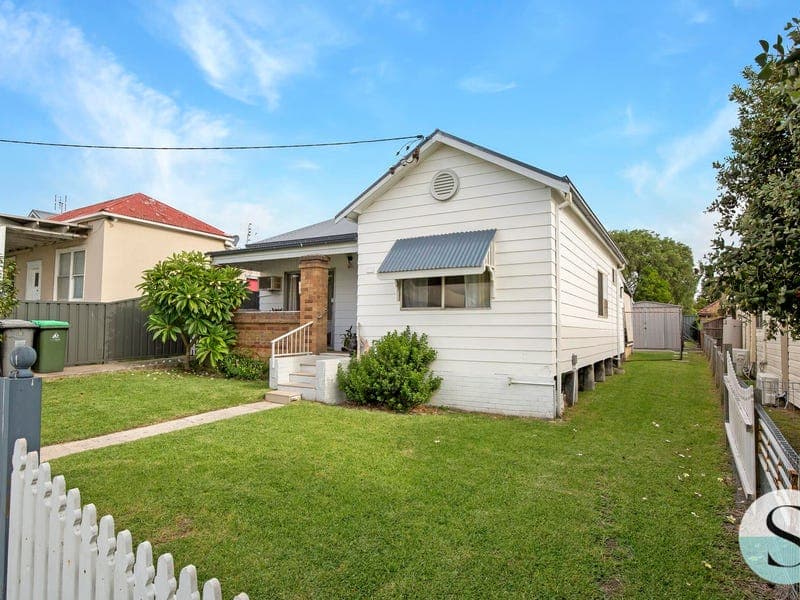 38 Sixth Street, Boolaroo