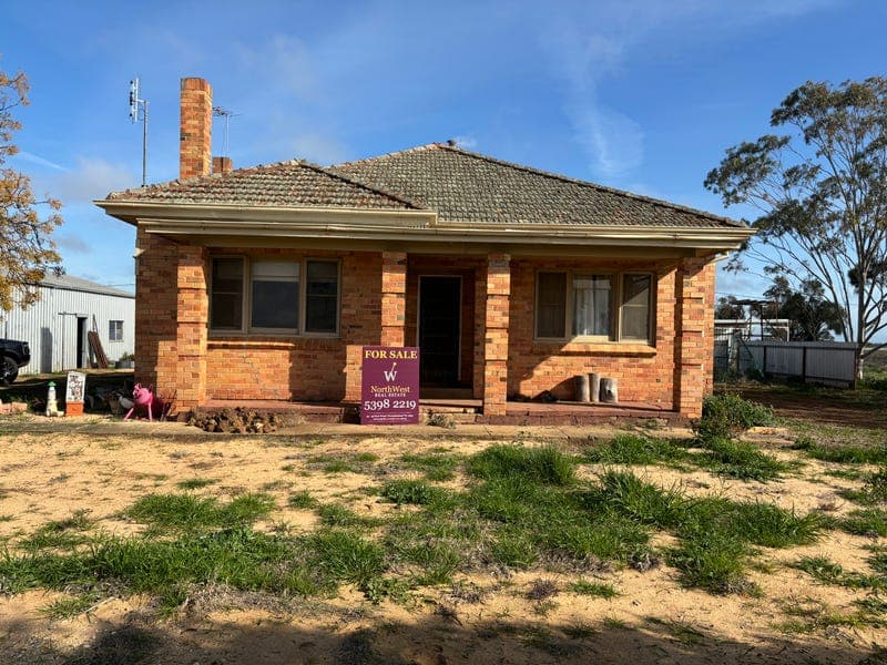 547 Woods Road, Boolite