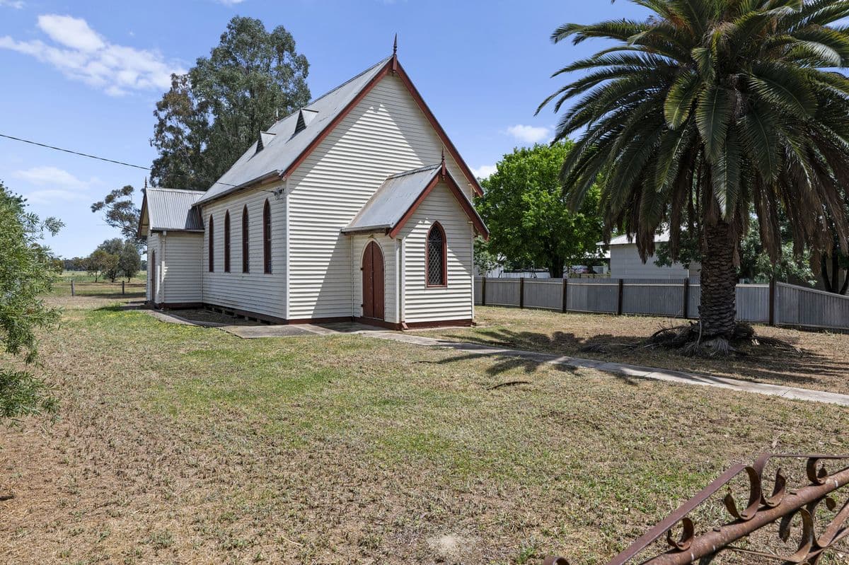 33 Halls Road