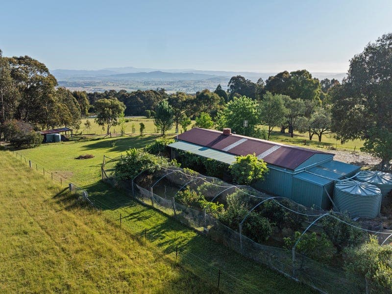 174 Bromfield Drive, Barwite