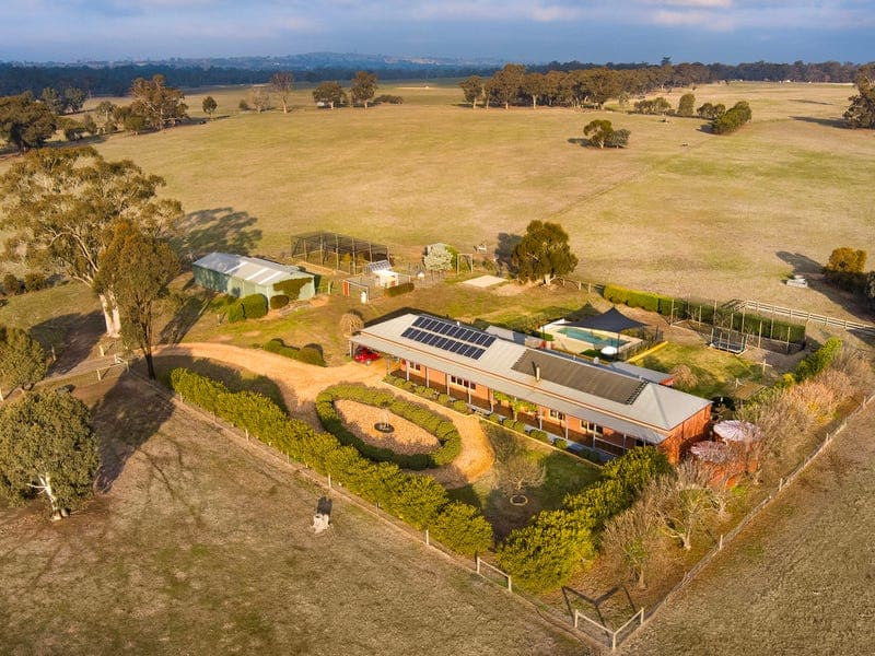 90 Back Creek Road, Shelbourne