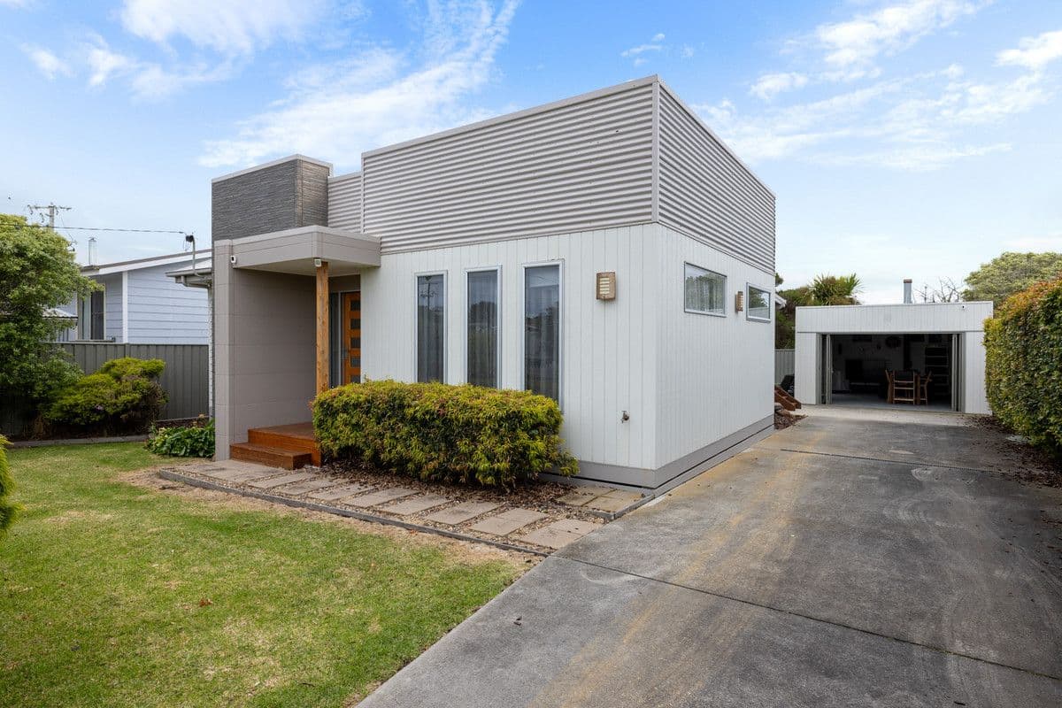 21 Irving Street