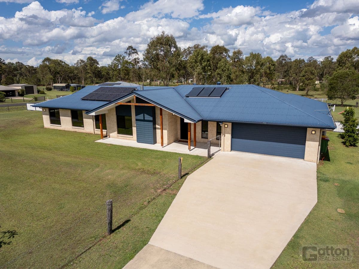 24 JACANA DRIVE