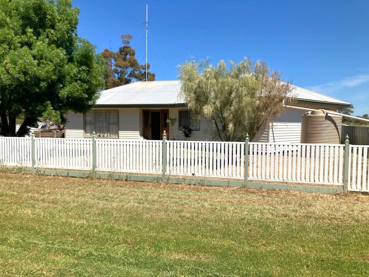 1 DEMPSEY STREET