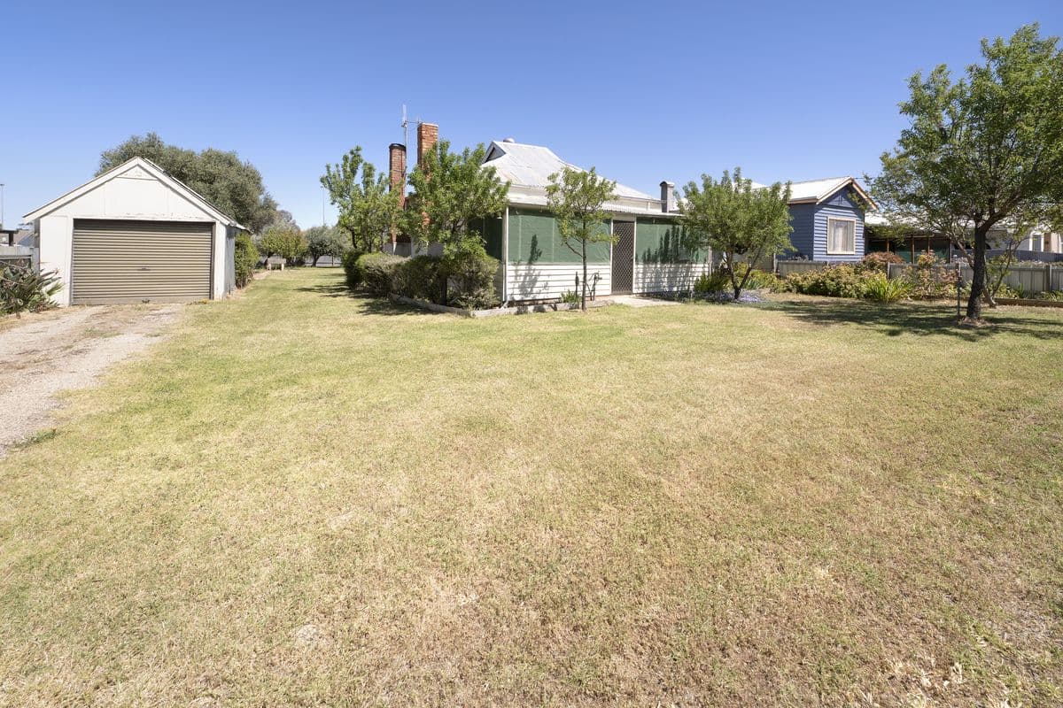 11 Boga Street