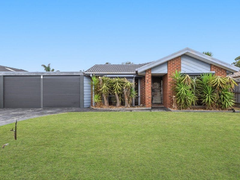 4 Maria Court, Cranbourne North