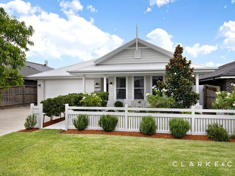 101 Arrowtail Street, Chisholm