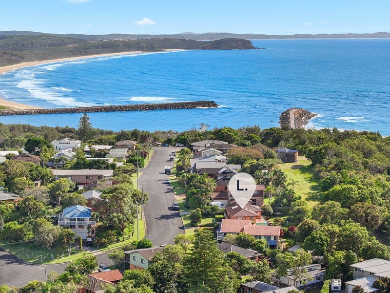 16 Bergalia Crescent, Camden Head