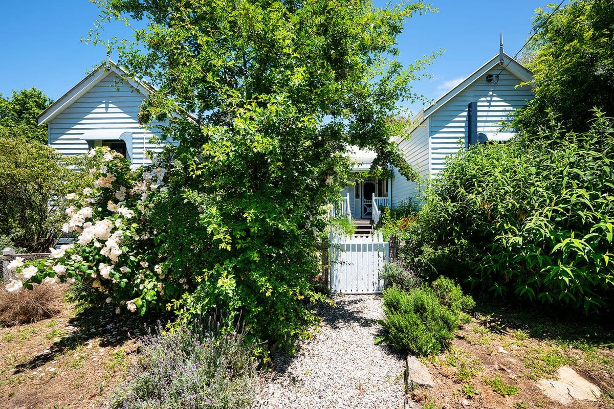 6 Butterworth Street