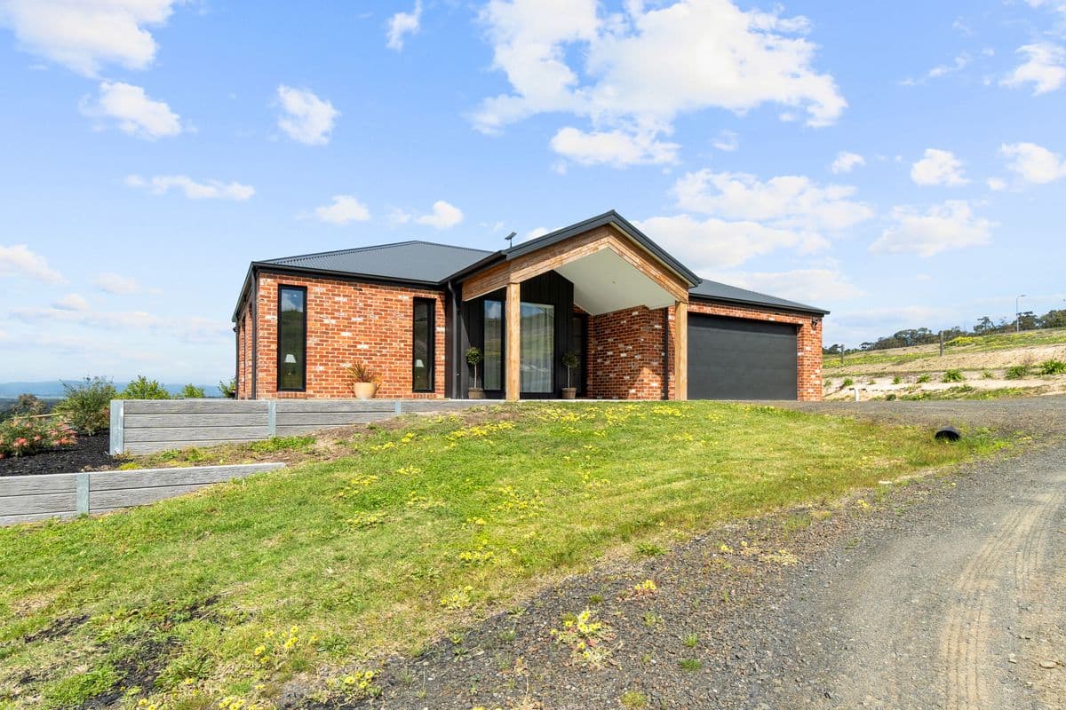 1 Aberdeen Court