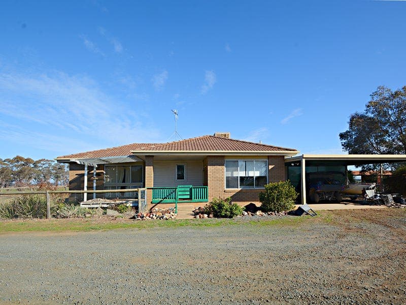 3037 Midland Highway, Carag Carag