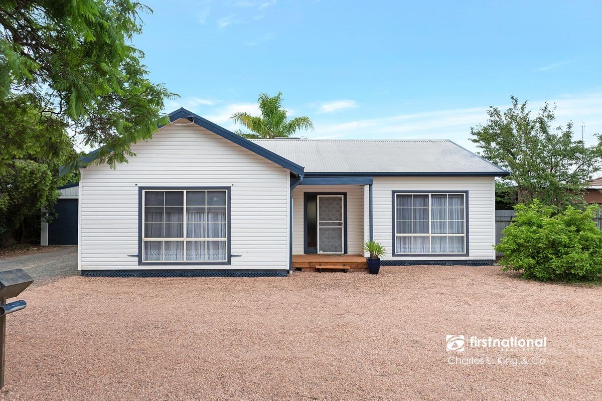 84 Sturt Street