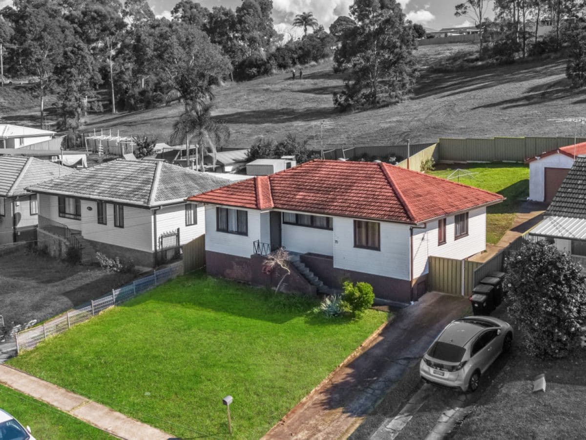 70 Strickland Crescent