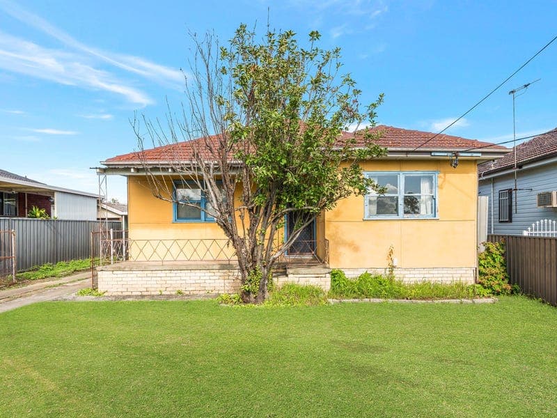 31 Meadows Road, Cabramatta West