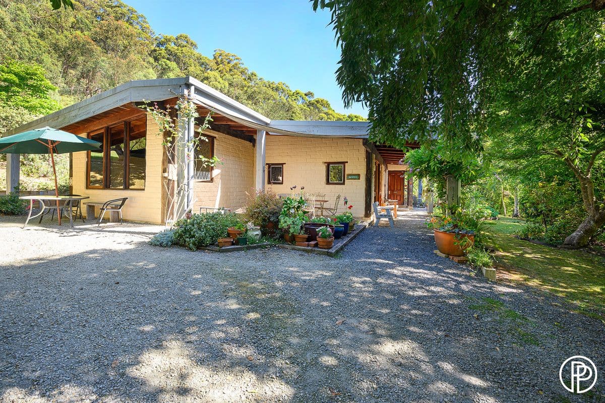 110 Coles Road