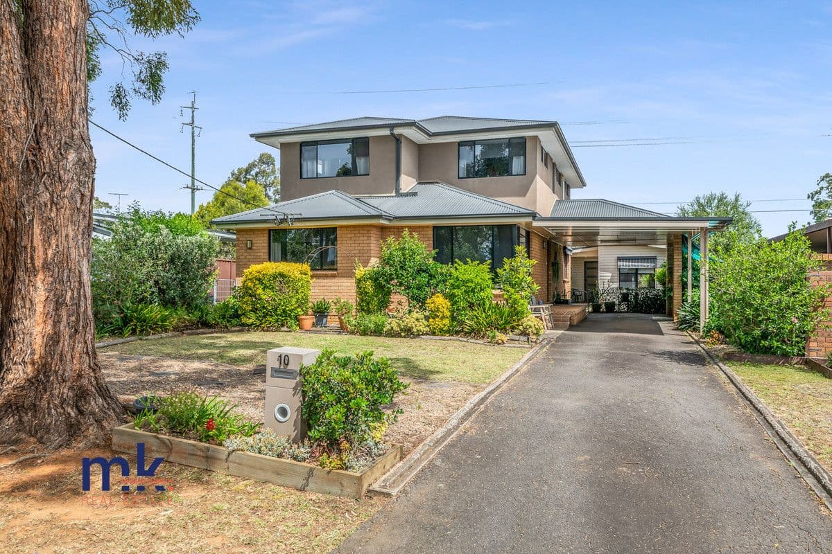 10 STARR CLOSE