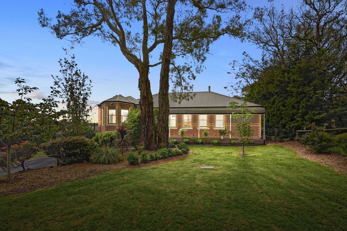 2 KIRKHAM ROAD
