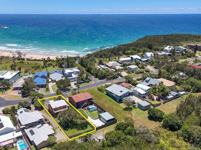 24 Headland Road, Arrawarra Headland
