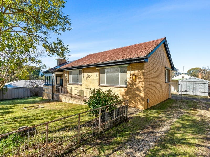 66 Govett Street, Broadford