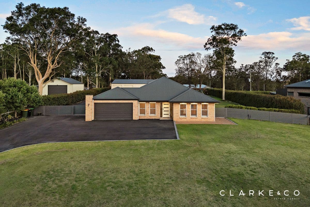 7 PYRUS AVENUE