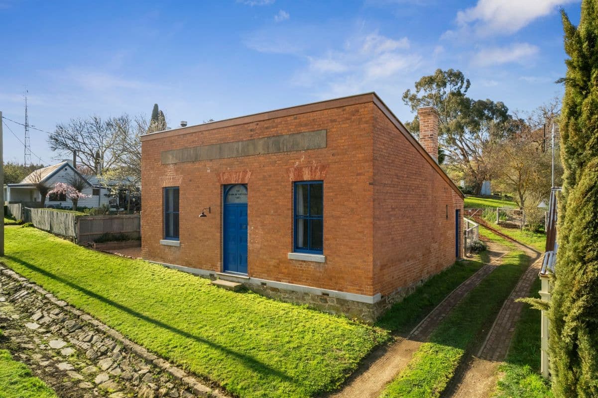 23 Burgoyne Street