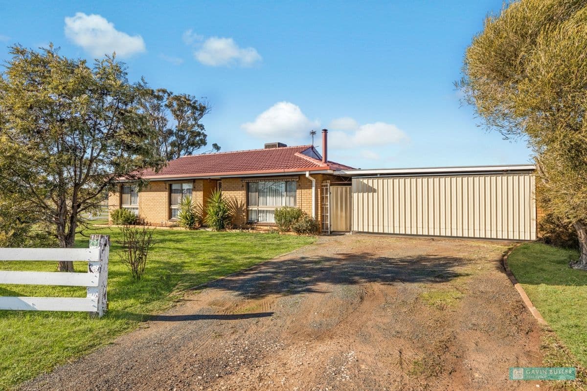 290 Clays Road