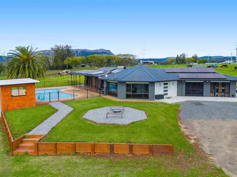 180 Hewens Road, Brombin