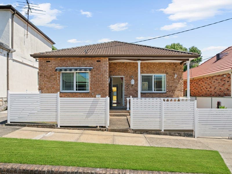 13 Monahan Avenue, Banksia