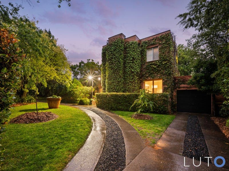 17 Evans Crescent, Griffith