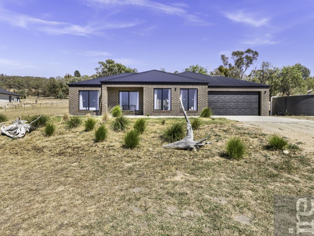 112 LAKESIDE DRIVE