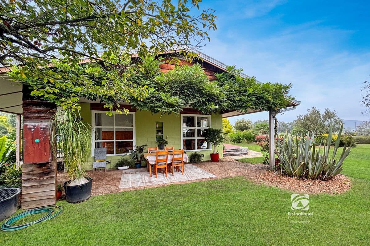 1229 Swan Reach Road