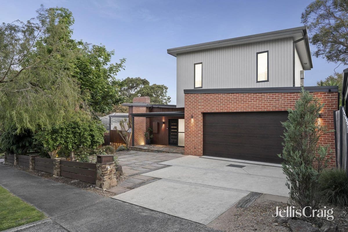 22 Blue Mist Drive