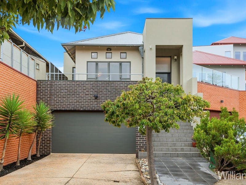 4 Williams Bay Grove, Williamstown
