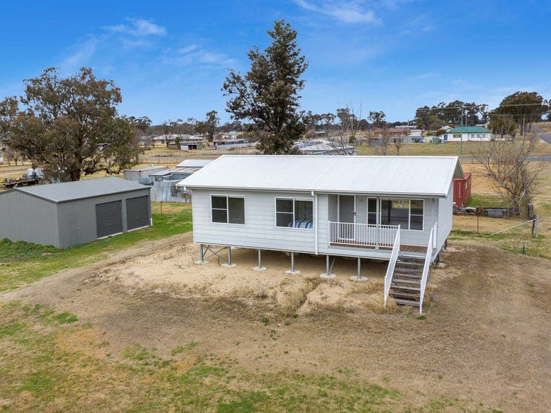 24 Court Street, Bundarra