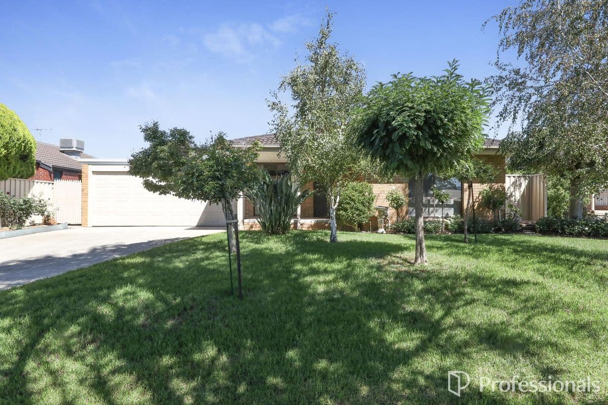 35 Clifton Drive