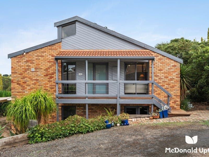 12 Christina Court, Avondale Heights