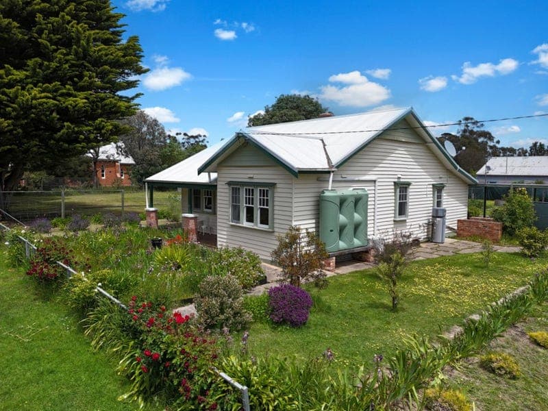 36-38 McLennan Street, Glenthompson