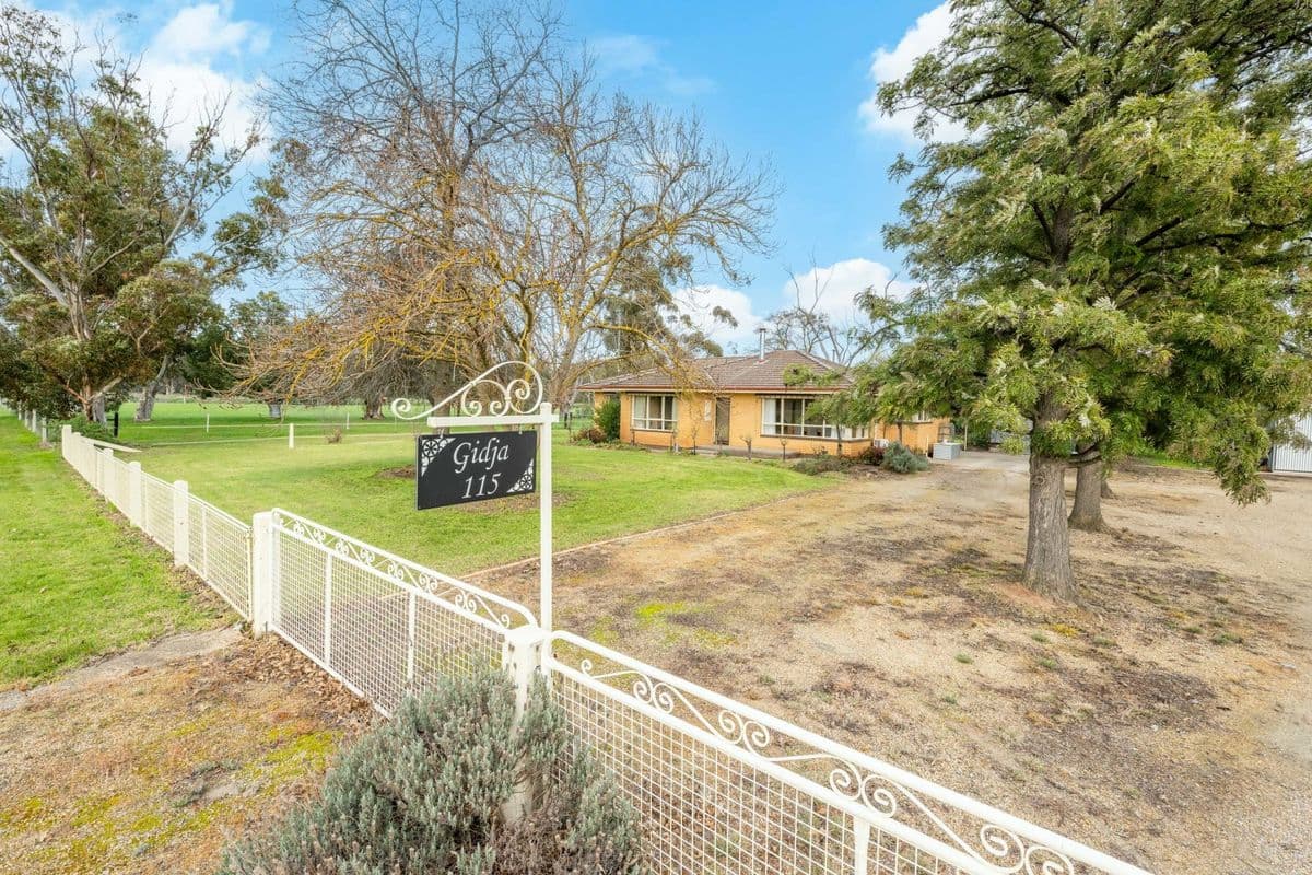 115 Pine Lodge North Road