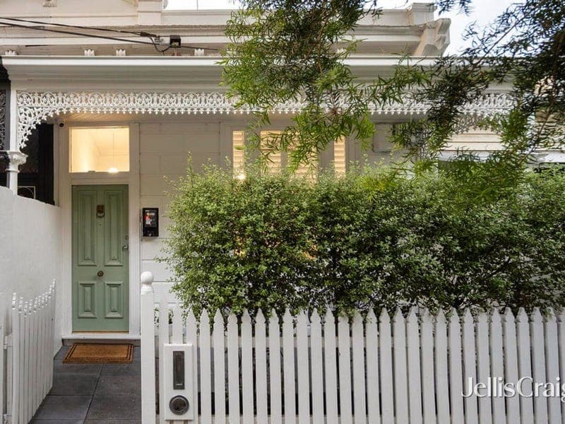114 Palmerston Crescent, South Melbourne