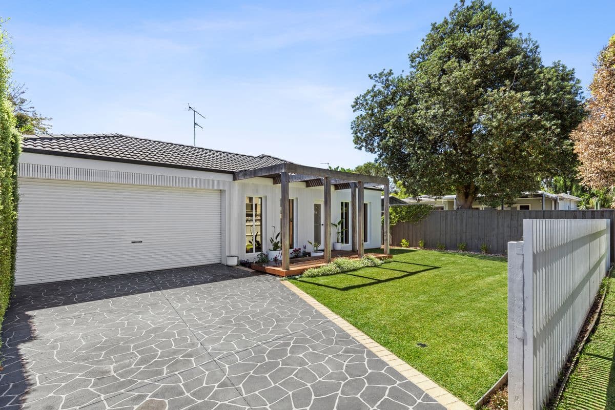 2 Cronulla Court